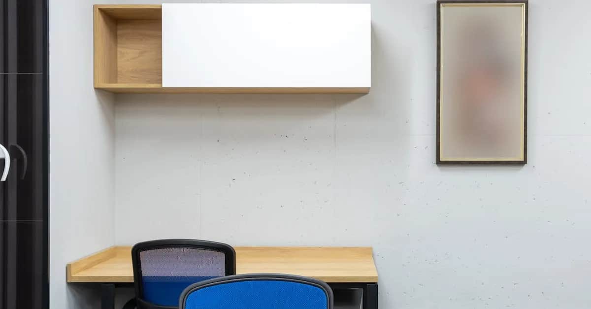 Regał biurko: Jak połączyć funkcjonalność z estetyką?