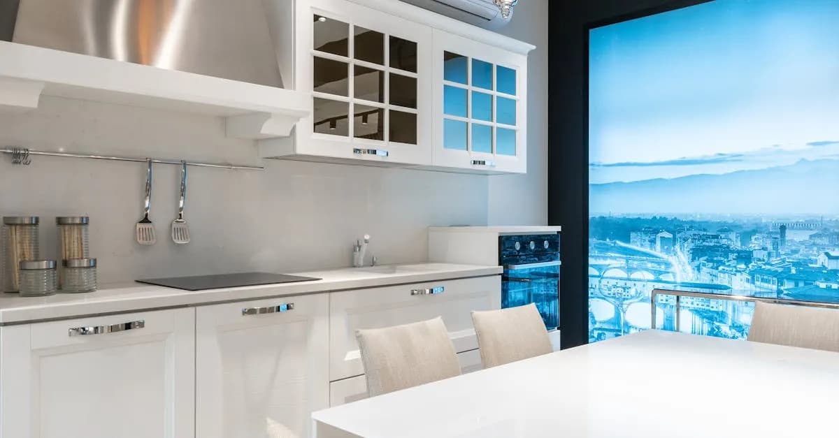 Osłona okapu: Jak zamaskować brzydki okap? Sprytne triki